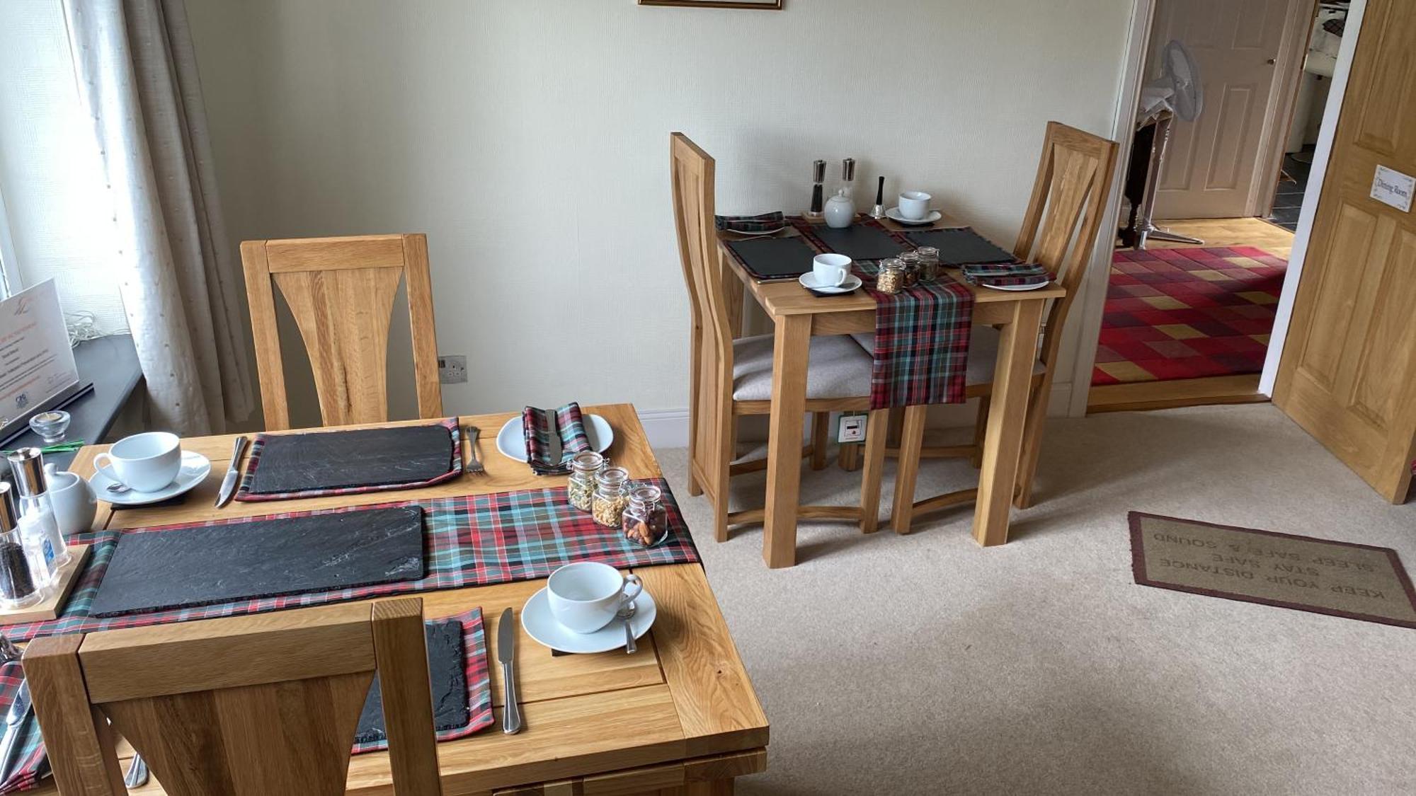 Rowan House & A Self Catering Apartment Lochgoilhead