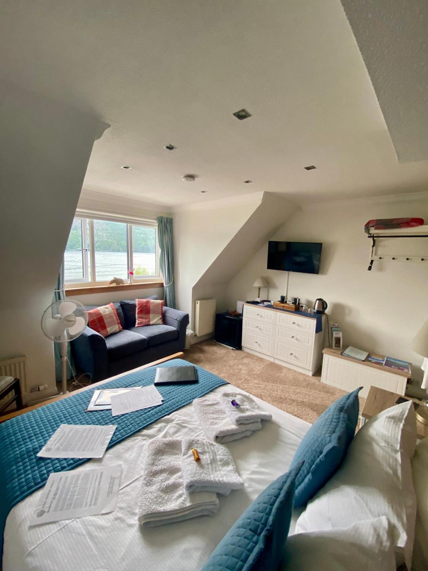 Rowan House & A Self Catering Lochgoilhead